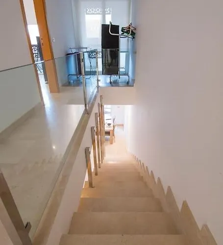 Nayah Stays, Beautiful 3-bedroom Vacation