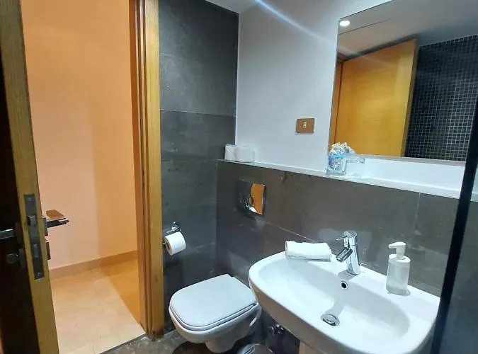 بيت للعطل Nayah Stays, Beautiful 3-bedroom Vacation الغردقة