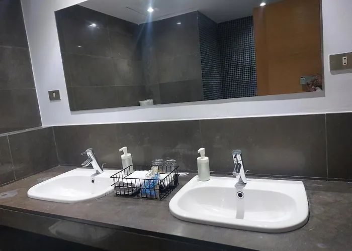 Nayah Stays, Beautiful 3-bedroom Vacation * الغردقة