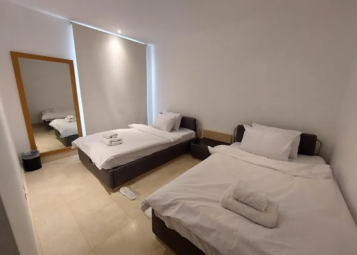 بيت للعطل Nayah Stays, Beautiful 3-bedroom Vacation الغردقة