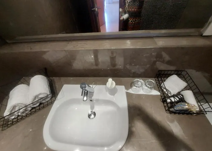 Nayah Stays, Beautiful 3-bedroom Vacation بيت للعطل *